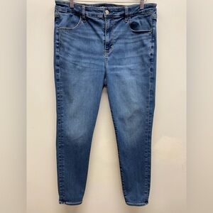 4 for $25 💙 American Eagle Next Level Stretch Skinny Jeans 💙 18